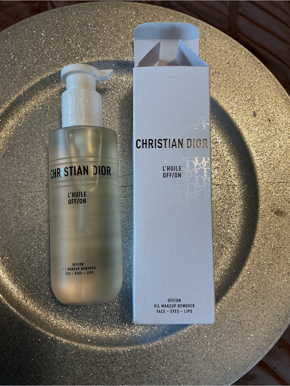Dior L'Huile Off/On Oil Makeup Remover –